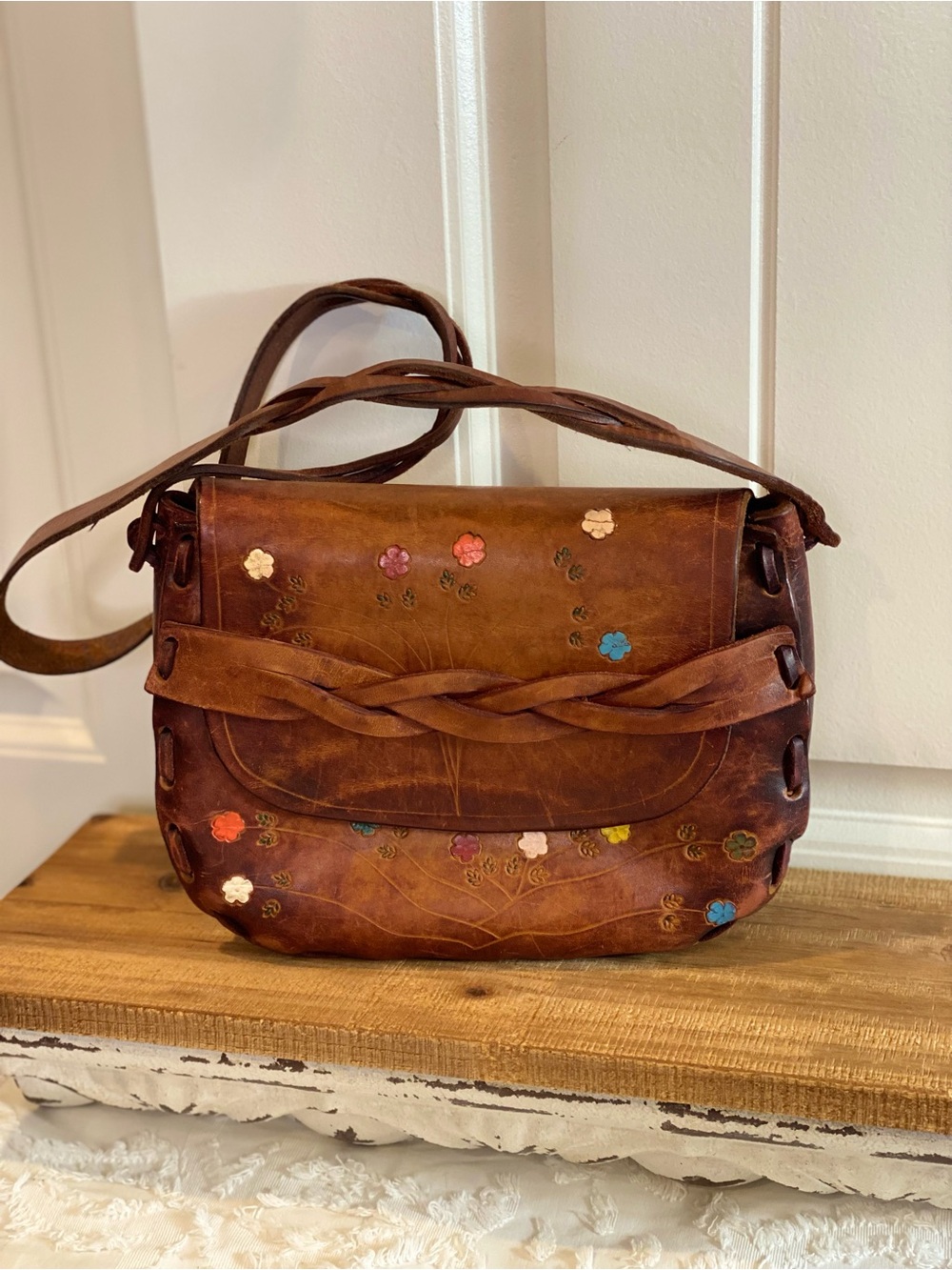 Beautiful Vintage Rare Handcrafted Brown Leather Floral Crossbody Bag